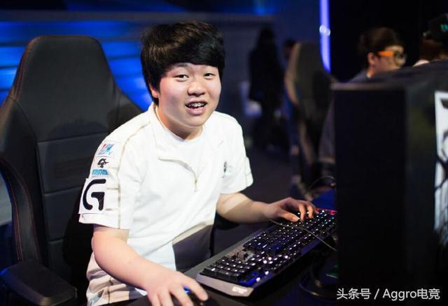 开云棋牌-反败为胜引发热议！，Rookie在RNG比赛中出色发挥热度持续攀升-开云棋牌