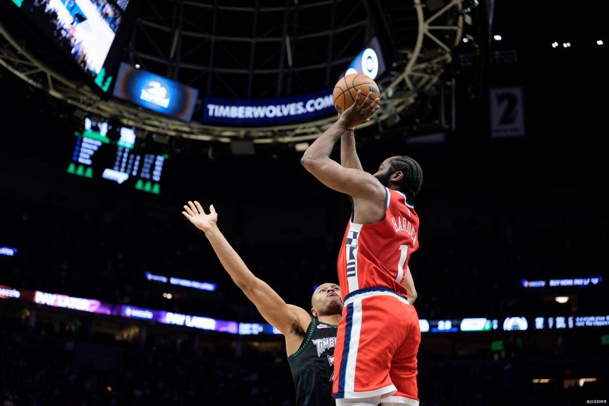 开云体育集团-里程碑夜洛杉矶快船豪取连胜，CBA常规赛冲刺阶段刷纪录，球迷炸锅，赛程密集仍需轮换的简单介绍-开云体育集团